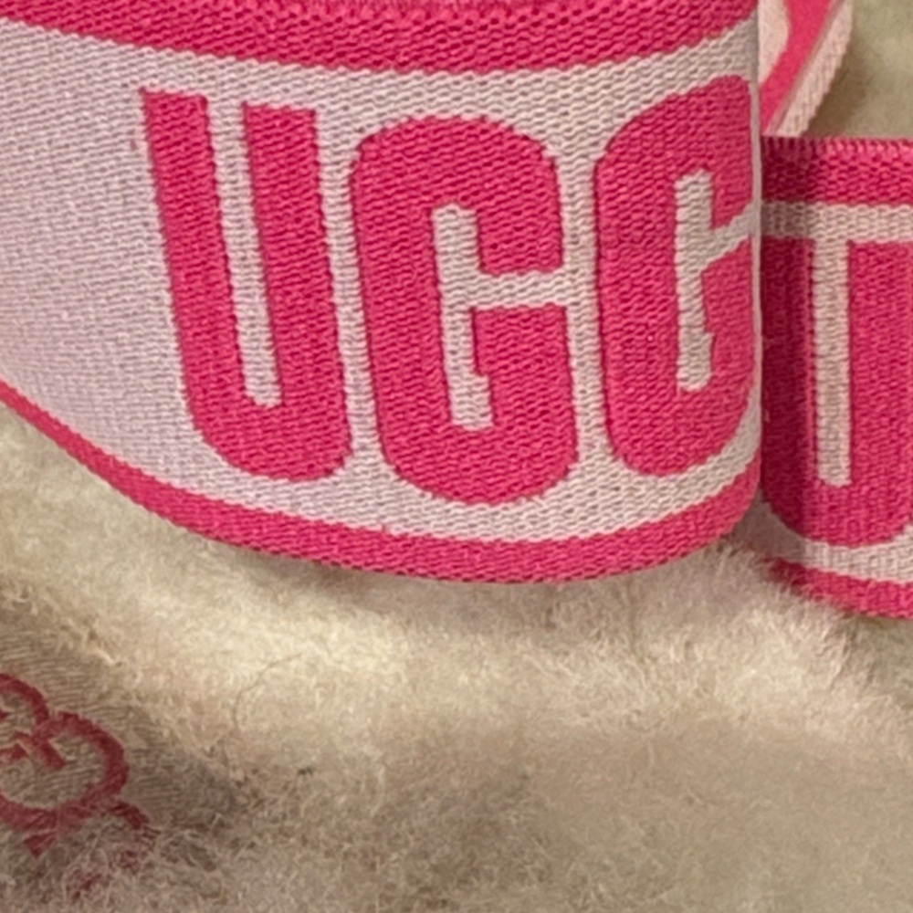 UGG Multicolor Fluffy Slippers - Picture 6 of 8